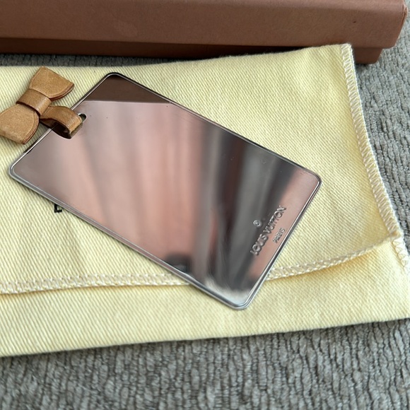 Louis Vuitton Takashi Murakami Multicolor Monogram Card Holder/mirror - Picture 4 of 7